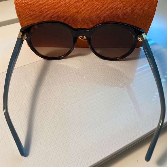 Tory Burch Sunglasses - Picture 9 of 12